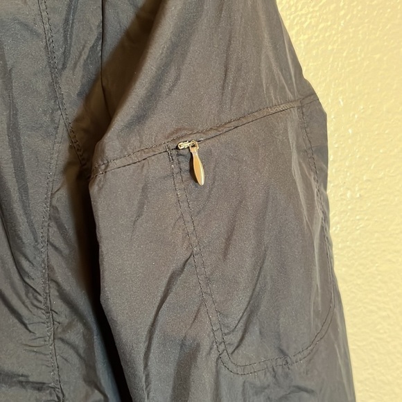 LUCY Black Lightweight Zip Up Active Jacket - Picture 6 of 16